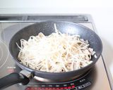 レモンの爽やかさが最高【レモン塩焼きそば作り方5写真