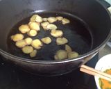 鶏の黒胡麻油炒めスープ（麻油鶏）作り方5写真