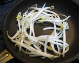 もやしと玉子でスピーディ「もやタマ」！作り方1写真