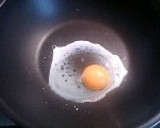 *焼鮭と長ネギ、たまごの炒飯*作り方4写真