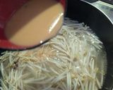 簡単★晩御飯！挽肉ともやしのお味噌汁作り方5写真