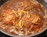 ﾊｯｼｭﾄﾞﾋﾞｰﾌ☆煮込みハンバーグ作り方7写真