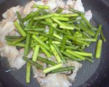 ニンニクの芽と豚肉のしょうが焼き作り方7写真