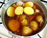 新じゃがとレンコンのごま入り煮っころがし作り方4写真