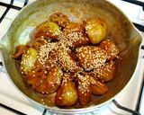 新じゃがとレンコンのごま入り煮っころがし作り方6写真