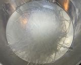 卵と春雨の中華スープ作り方1写真