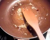 フライパンde簡単パスタ♪ペペロンチーノ作り方1写真