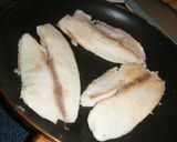 素朴でおいしい!白身魚と薄揚げの煮付け作り方1写真