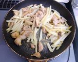 ちょっと大人な味♡鶏じゃがの細切り炒め作り方7写真