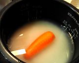 剥いて入れるだけ。炊飯器にんじん♪作り方1写真