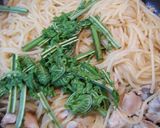 こごみと鶏肉の和風パスタ♪作り方4写真