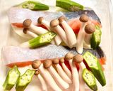 レンジ5分の簡単！野菜と鮭の蒸し焼♪作り方3写真