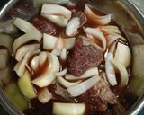 圧力鍋で牛スジ肉の赤ワイン＆トマト煮込み作り方1写真