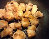 春キャベツと新玉ねぎと鶏モモで「煮物」作り方4写真