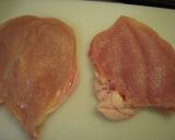 家計に優しい☆鶏ムネ肉ロール☆作り方1写真