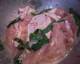 家計に優しい☆鶏ムネ肉ロール☆作り方2写真