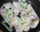 春セロリとグリーンピースのチキンスープ煮作り方4写真