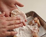 鶏胸肉とじゃがいも、トマトのスゴだれ炒め作り方1写真