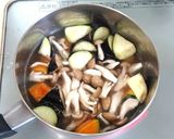 ナスとカボチャで♪ゴロゴロ夏野菜の豚汁作り方4写真