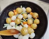 玉こんにゃくと小芋の煮物作り方4写真