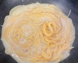 ワンパンパスタ⭐︎水切りヨーグルトとトマト作り方3写真