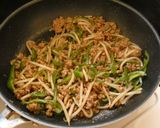 もやしとピーマンのひき肉あんかけ作り方4写真