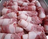 豚薄切り肉で♪くるくるトマト煮作り方1写真