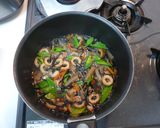 ひじきと鶏と野菜の煮物☆ダイエットにも♪作り方5写真