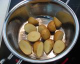 新じゃがのカレーそぼろ煮作り方1写真