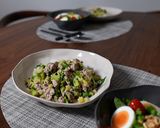 タイ風セロリと豚ひき肉のジンジャー炒め丼作り方11写真