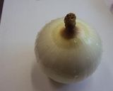 丸々一個きれいにスライス！新たまねぎ♬作り方1写真