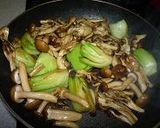 豚肉ときのこと青梗菜炒め作り方3写真