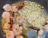 パクチーとエビのペペロンチーノ作り方2写真