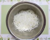 ワンパン簡単夕飯おかず挽肉ピーマンチャプチェ節約作り方3写真