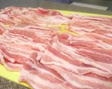新じゃがと豚ばら肉の重ね蒸し作り方1写真