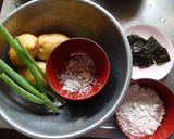 離乳完了期のおやつに　じゃがいもおやき作り方1写真