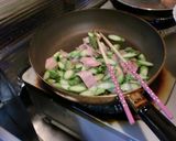 ベーコンとアスパラの炒め物作り方4写真