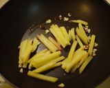 ☆じゃがいもとさやえんどうの炒めもの☆作り方3写真