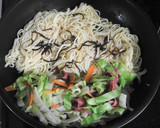 塩こんぶだけで旨ウマ塩焼きそば♪作り方3写真
