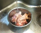お家で簡単♪土鍋で骨付き鶏肉の薬膳粥作り方2写真