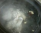 お家で簡単♪土鍋で骨付き鶏肉の薬膳粥作り方5写真