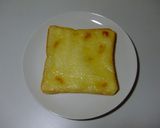 天空の城ラピュタのパズー特製目玉焼きパン作り方2写真