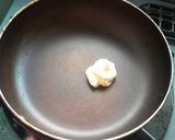 お弁当に♪新たまの❤マヨカレー炒め❤作り方2写真