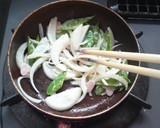 お弁当に♪新たまの❤マヨカレー炒め❤作り方3写真