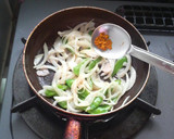 お弁当に♪新たまの❤マヨカレー炒め❤作り方5写真