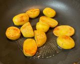 旨みたっぷり！鶏キャベツ肉じゃが作り方9写真