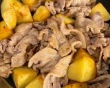 豚肉とじゃがいも⭐︎ニンニク醤油炒め作り方7写真