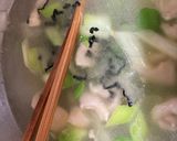 とり皮、長ネギ、わかめのコクうまスープ作り方3写真