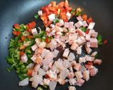 簡単昼食・夕飯！余ったかにとエビの炒飯作り方4写真