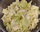キャベツの塩昆布カレー和え作り方1写真